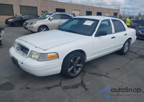 2011 Ford Crown Victoria Police Interceptor z USA, uszkodzony, nr VIN 2FABP7BV5BX175652